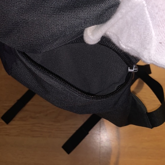 NWT The North Face Aurora Backpack (Dark Gray/ Black) - Picture 15 of 15